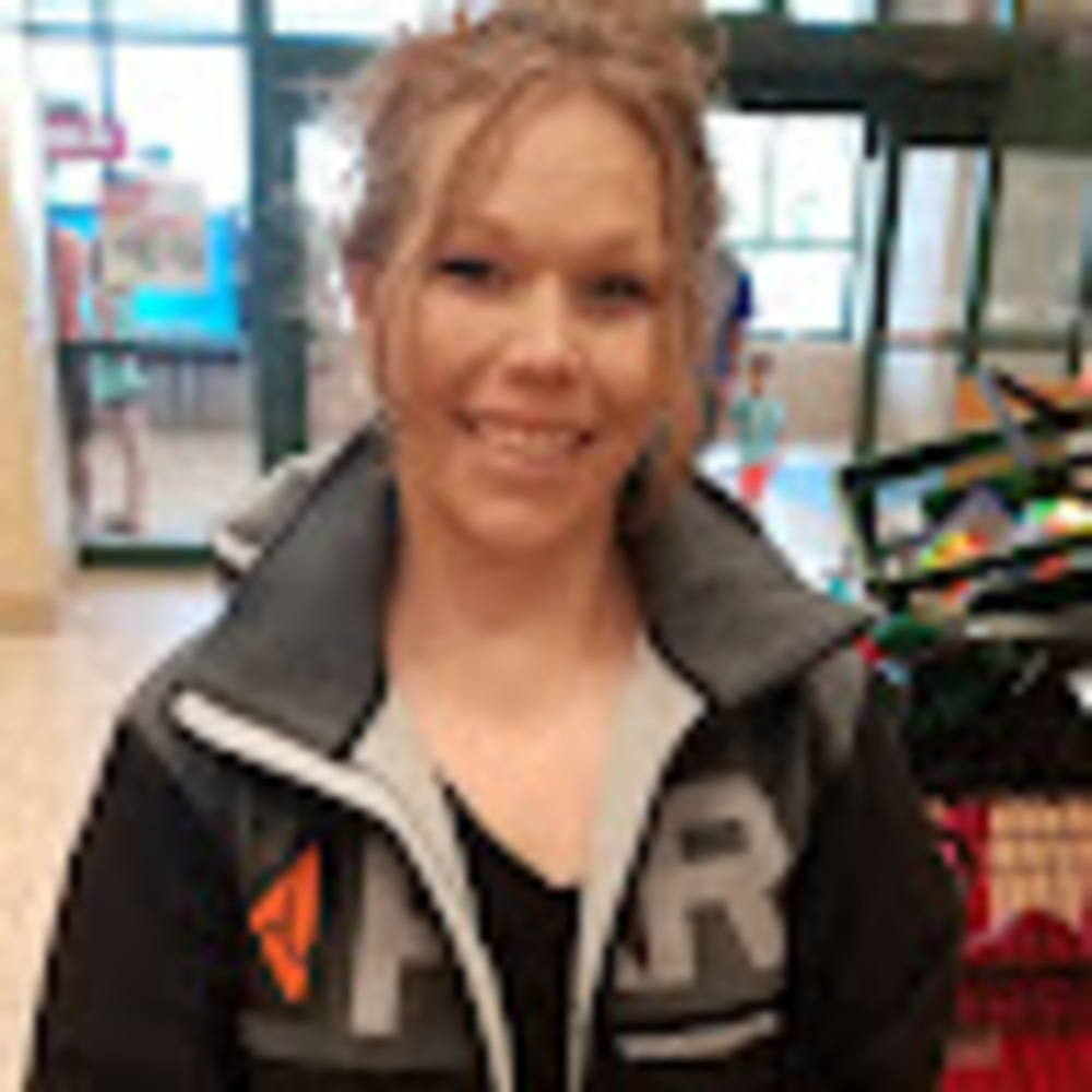 Meet your Posher, Carrie
